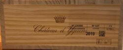 3 bottles of Chateau d´Yquem in original wooden box 2019