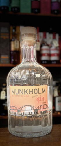 Munkholm Gin No. 6 With notes of apple 42.4%