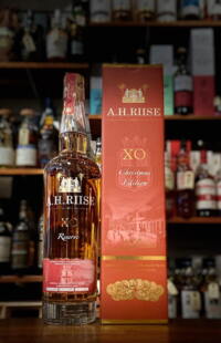 A H Riise XO Reserve Christmas Limited Edition 40%