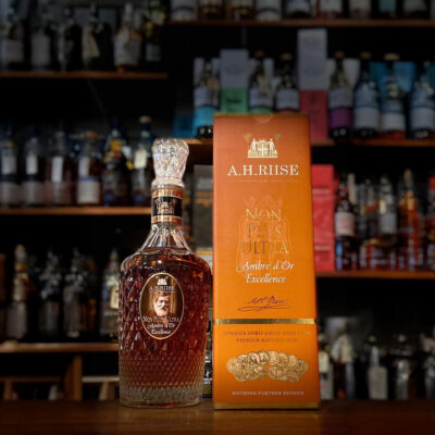 A H Riise Non Plus Ultra Ambre d´Or Excellence 42%