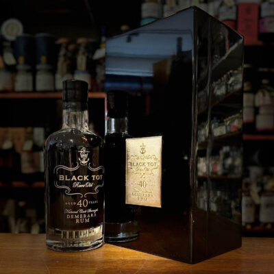 Black Tot Rare Old 40 års Demerara Cask Strength Rum 44,2%