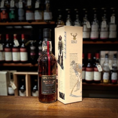 Macallan 1975 Vintage Speyside Single Malt Whisky 40% GM